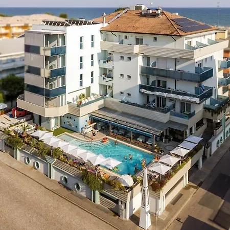 Mayer Hotel 3*