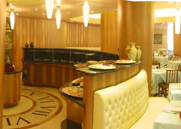 Mayer بيبيوني