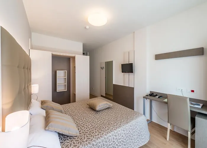 Mayer Hotel